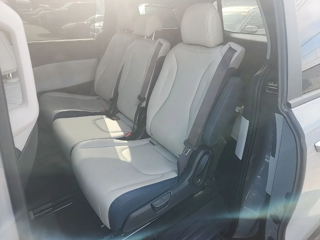 Certified Used 2025 White Kia EX image 20