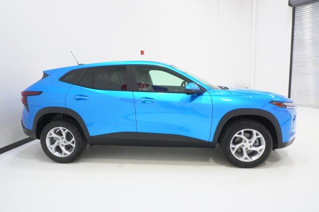2026 Chevrolet Trax LS - Photo 4