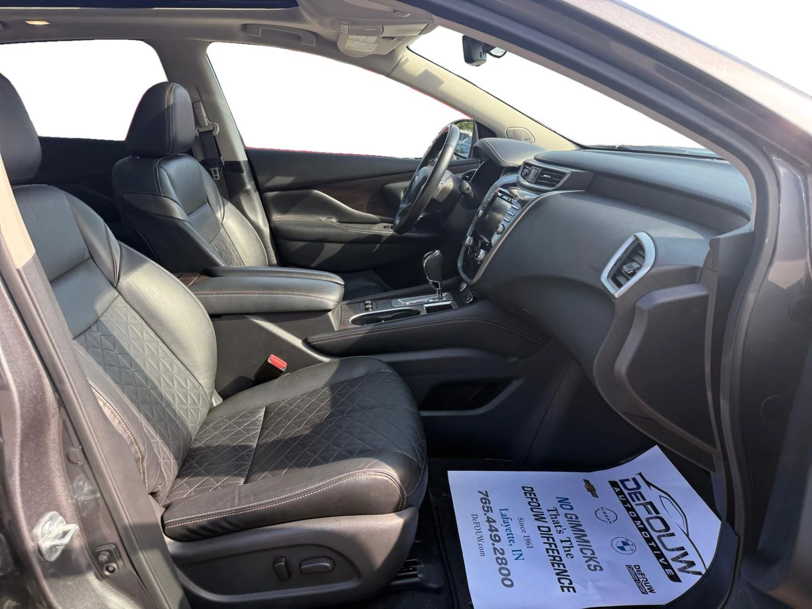 Used 2024 Super Black Nissan Platinum image 27