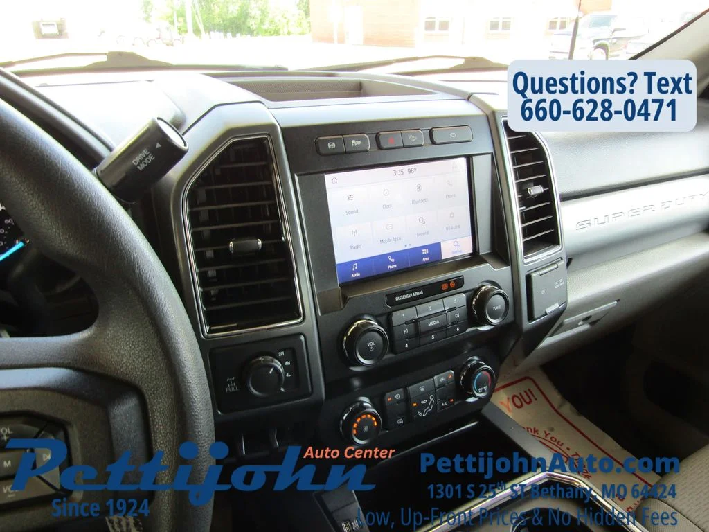 Used 2022 Black Metallic Ford XLT image 26