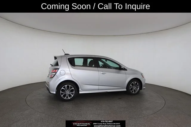 Used 2017 Silver Chevrolet LT image 21