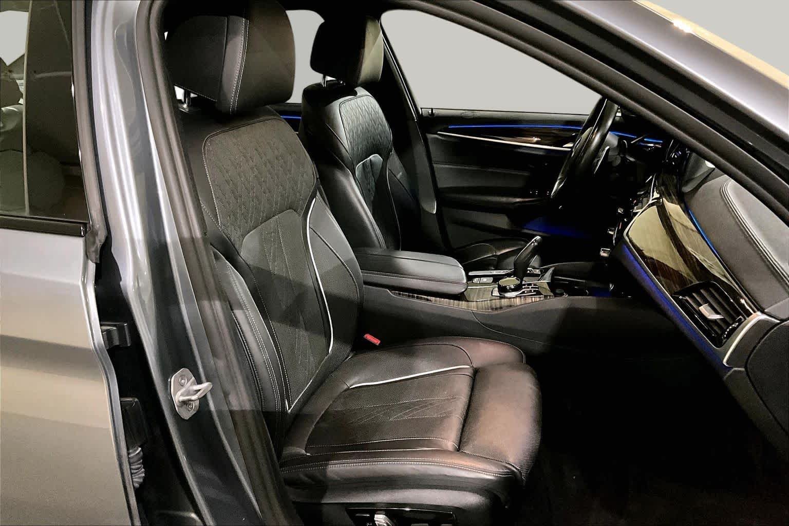 Used 2018 Bluestone Metallic BMW M550i xDrive image 7