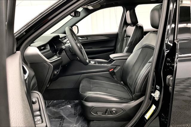 2024 Jeep Grand Cherokee Altitude - Photo 23
