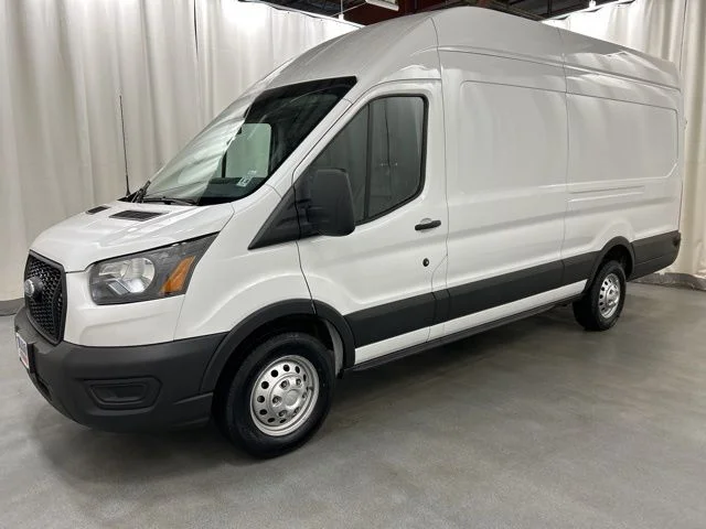 Used 2025 White Ford Base image 2