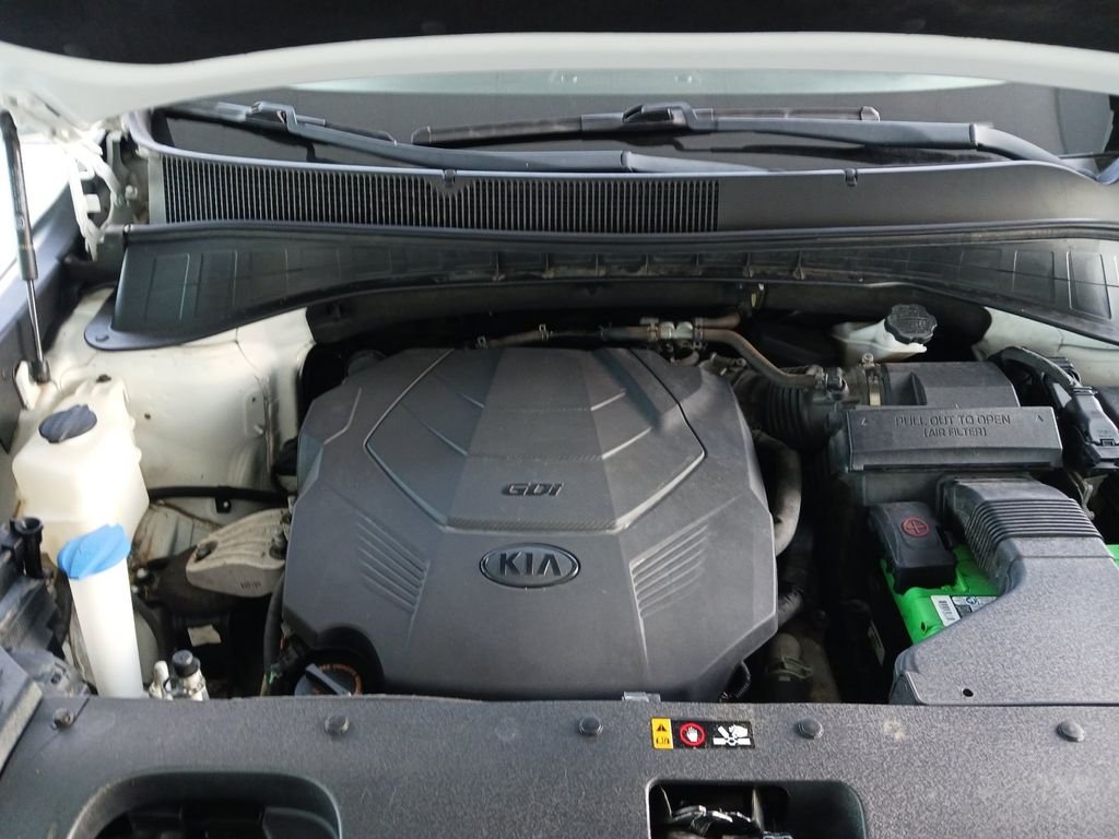 Used 2019 White Kia EX image 14
