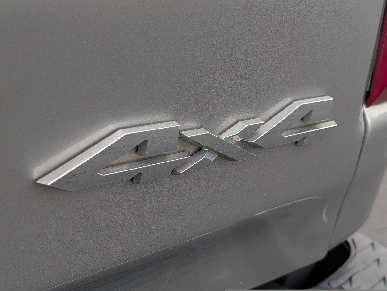 Used 2022 Billet Silver Metallic Clearcoat Ram Limited image 33