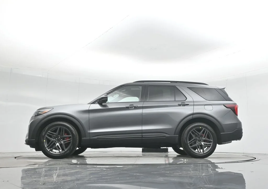 New 2026 Carbonized Gray Metallic Ford ST image 7
