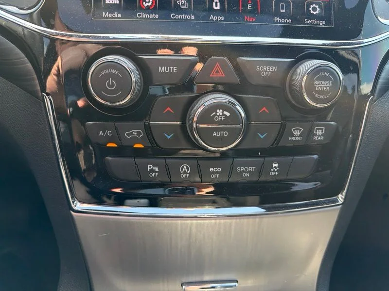 Used 2021 White Jeep Laredo X image 20