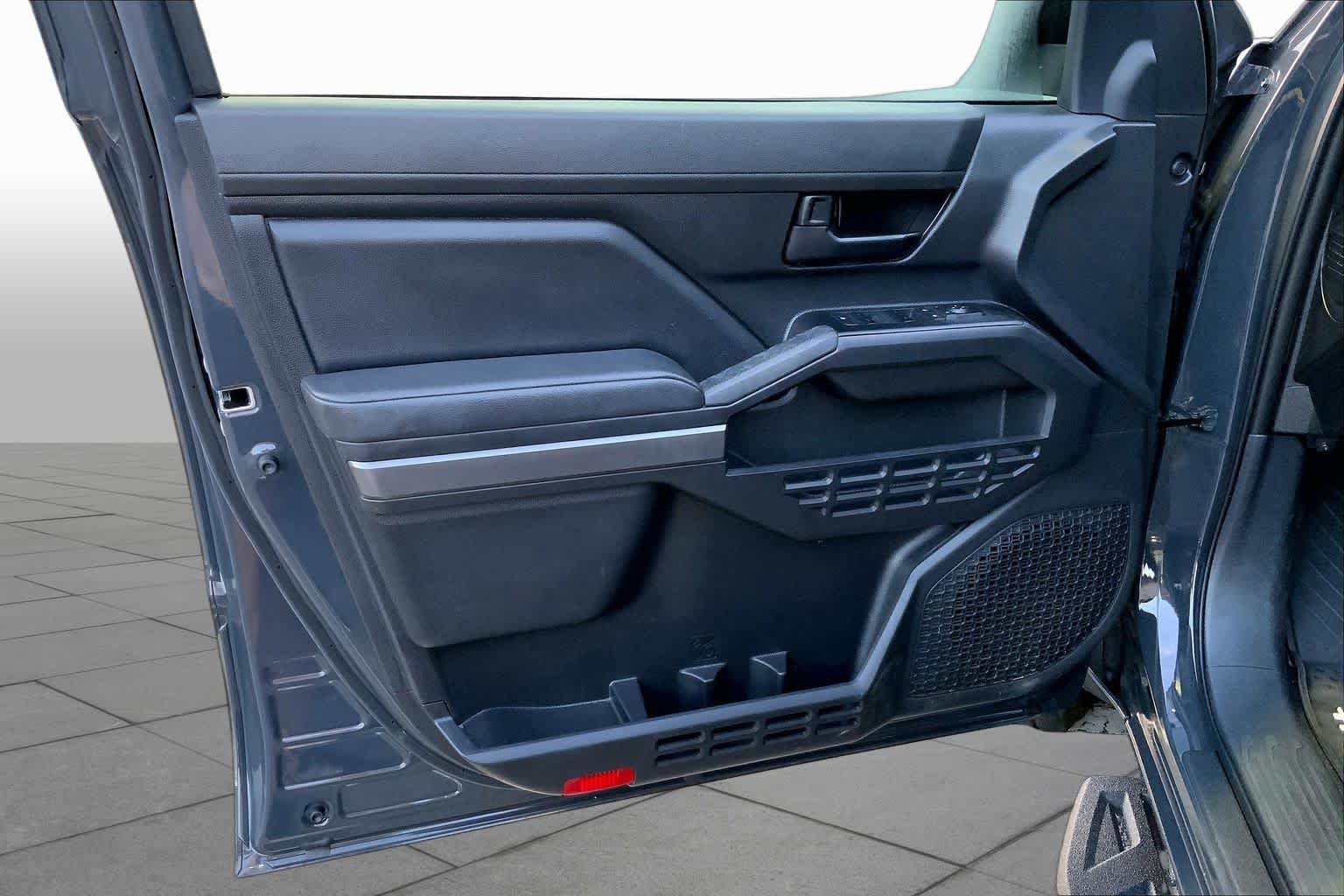 Used 2024 Underground Toyota SR5 image 19