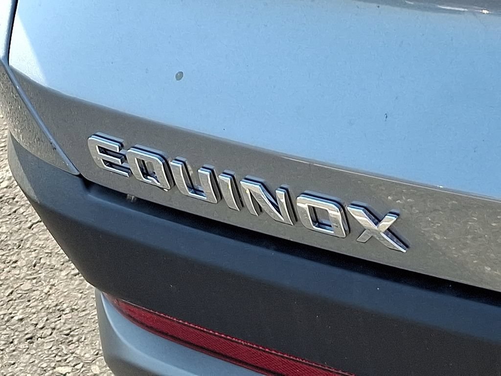 2027 Chevrolet Equinox LT - Photo 11