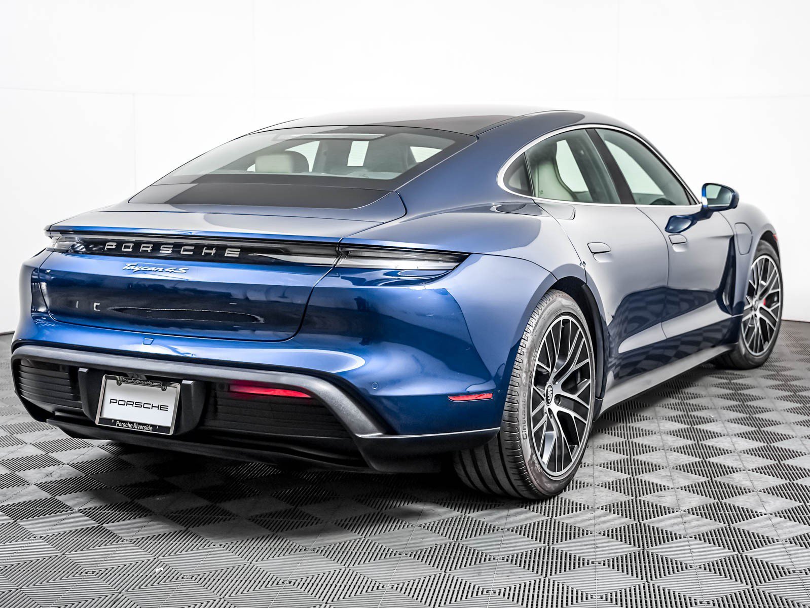Used 2023 GENTIAN BLUE Porsche 4S image 10