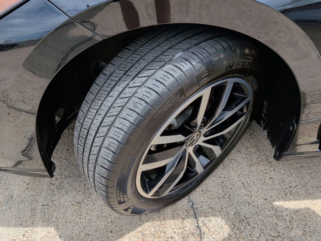Used 2025  Volkswagen 1.5T SE image 40