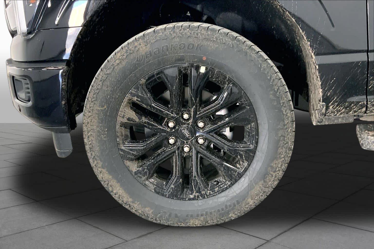 New 2026 Agate Black Metallic Ford Lariat® image 9