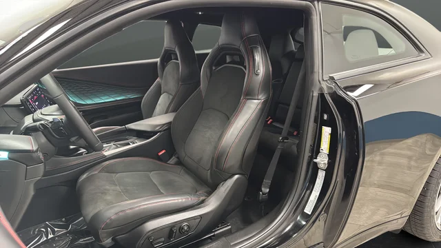 Used 2025 Diamond Black Dodge R/T Scat Pack image 10