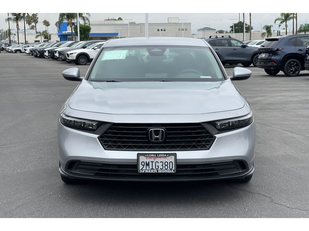Certified Used 2024 Solar Silver Metallic Honda LX image 9