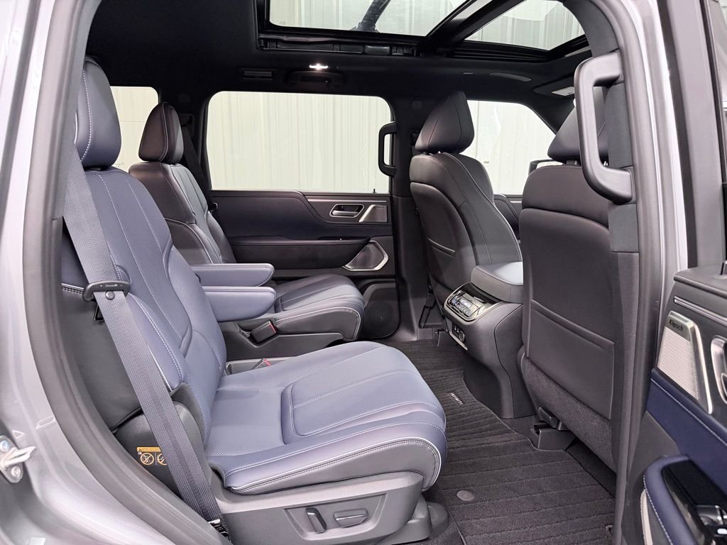Used 2026 Silver INFINITI SPORT image 42