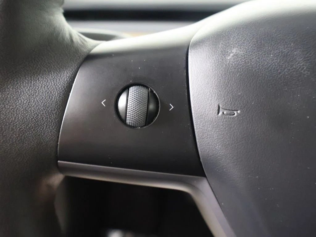 Used 2023 Gray Tesla Base image 35