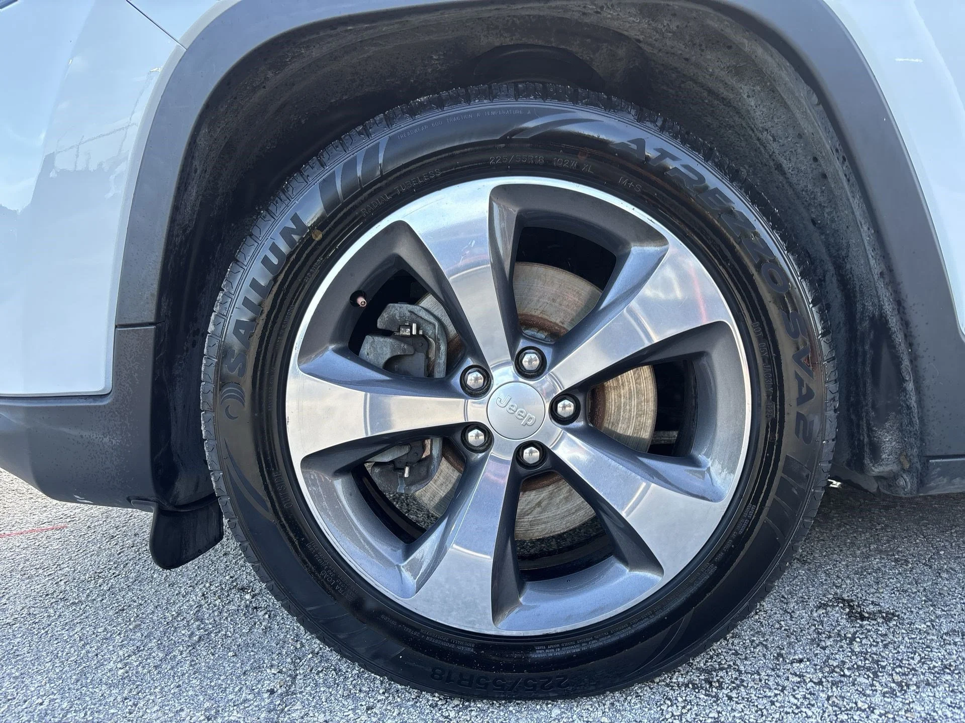 Used 2019 Bright White Clearcoat Jeep Limited image 19