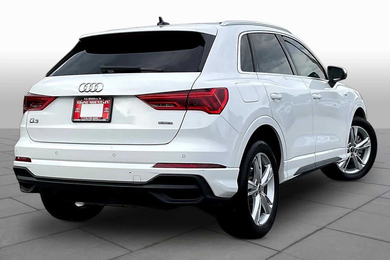 Used 2024  Audi S line Premium Plus image 13
