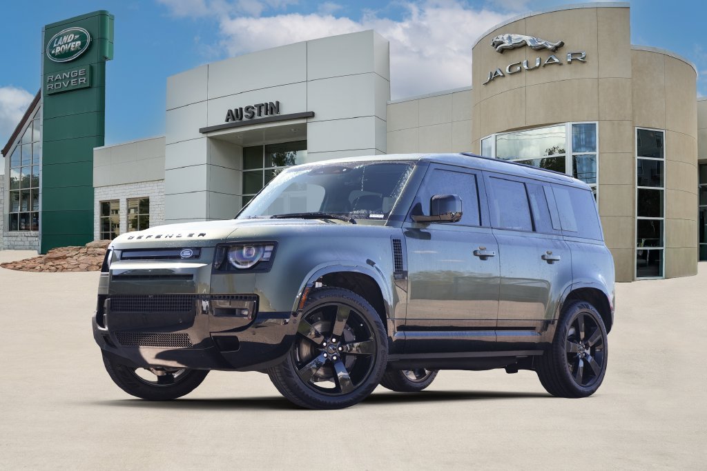 New 2026 Woolstone Green Land Rover X-Dynamic SE image 1