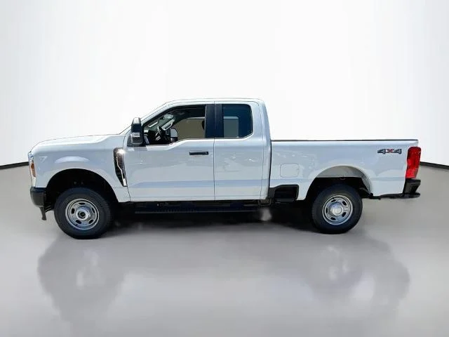 New 2026 Oxford White Ford F-250® XL image 33