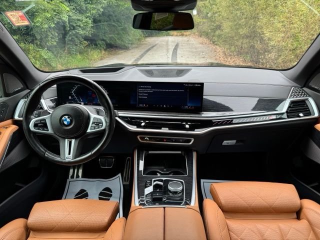 Used 2024 Carbon Black Metallic BMW M60i image 21
