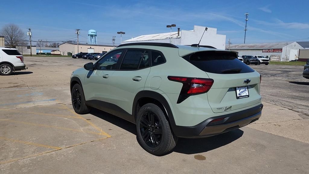 New 2026 Cacti Green Chevrolet ACTIV image 9