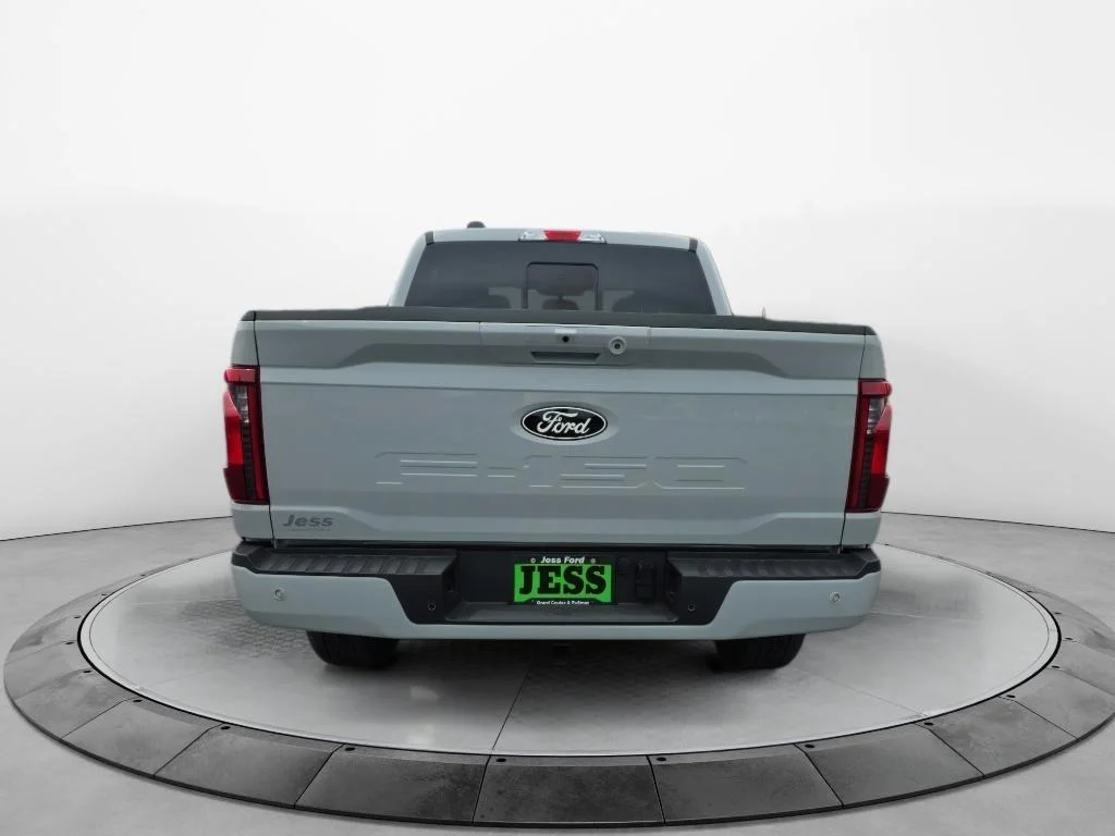 New 2026 Avalanche Ford XLT image 8
