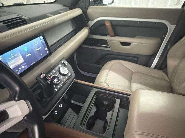 Used 2020 Fuji White Land Rover HSE image 33