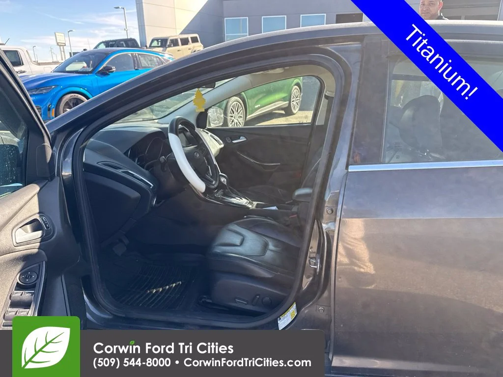 Used 2015 Gray Ford Titanium image 11