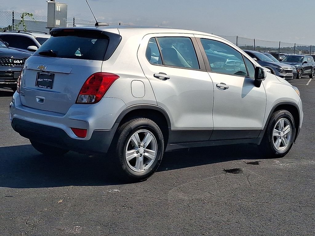 Used 2019 Silver Chevrolet LS image 6