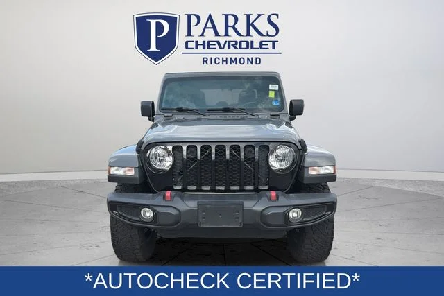 Used 2022 Gray Jeep Altitude image 2