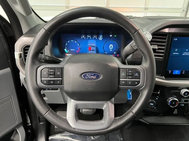 Used 2025 Gray Ford XLT image 23