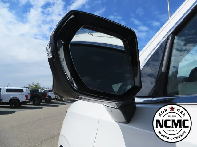 Used 2023 White Cadillac Premium Luxury image 11