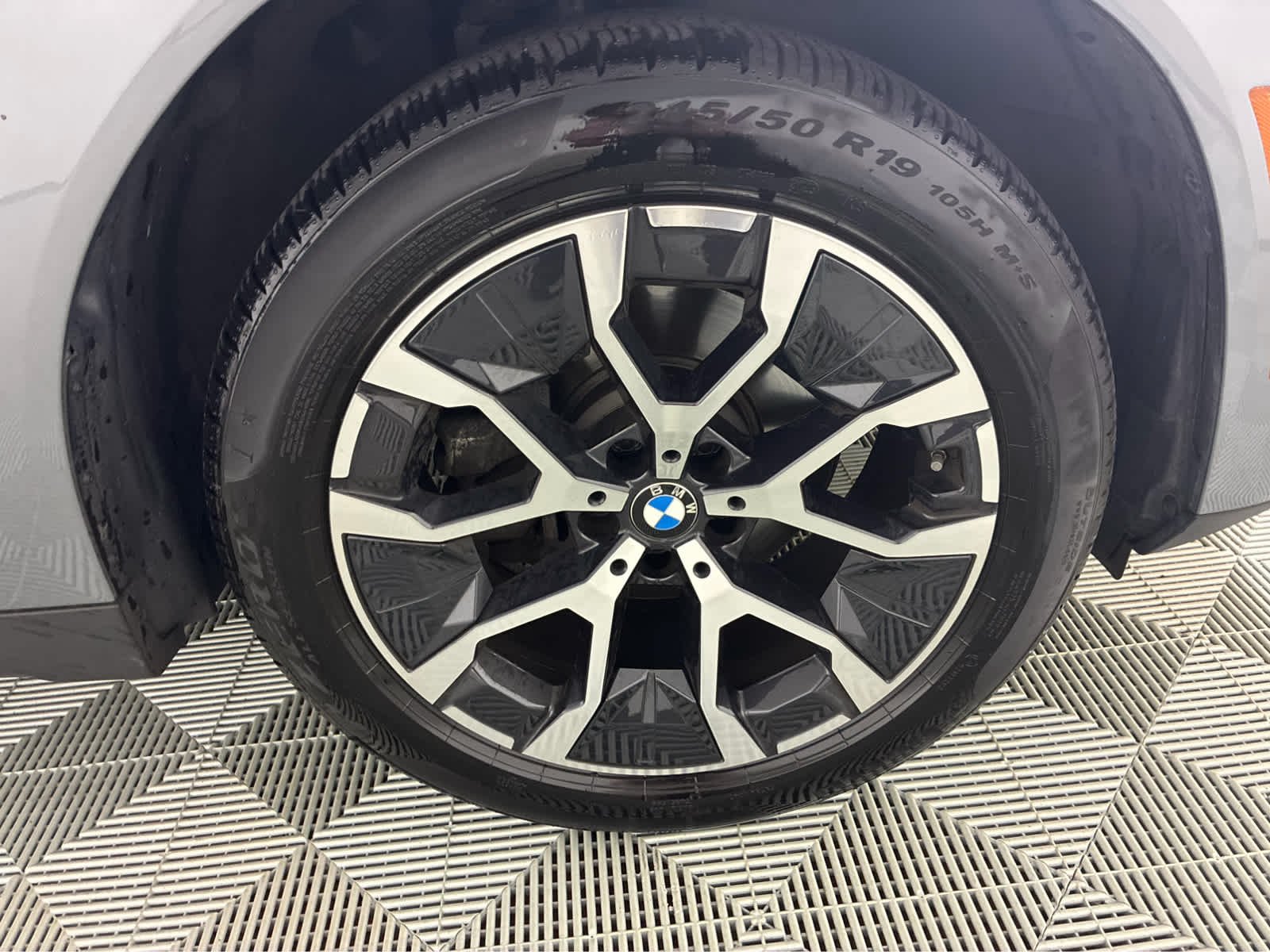 Used 2026 Skyscraper Grey Metallic BMW 30 xDrive image 11