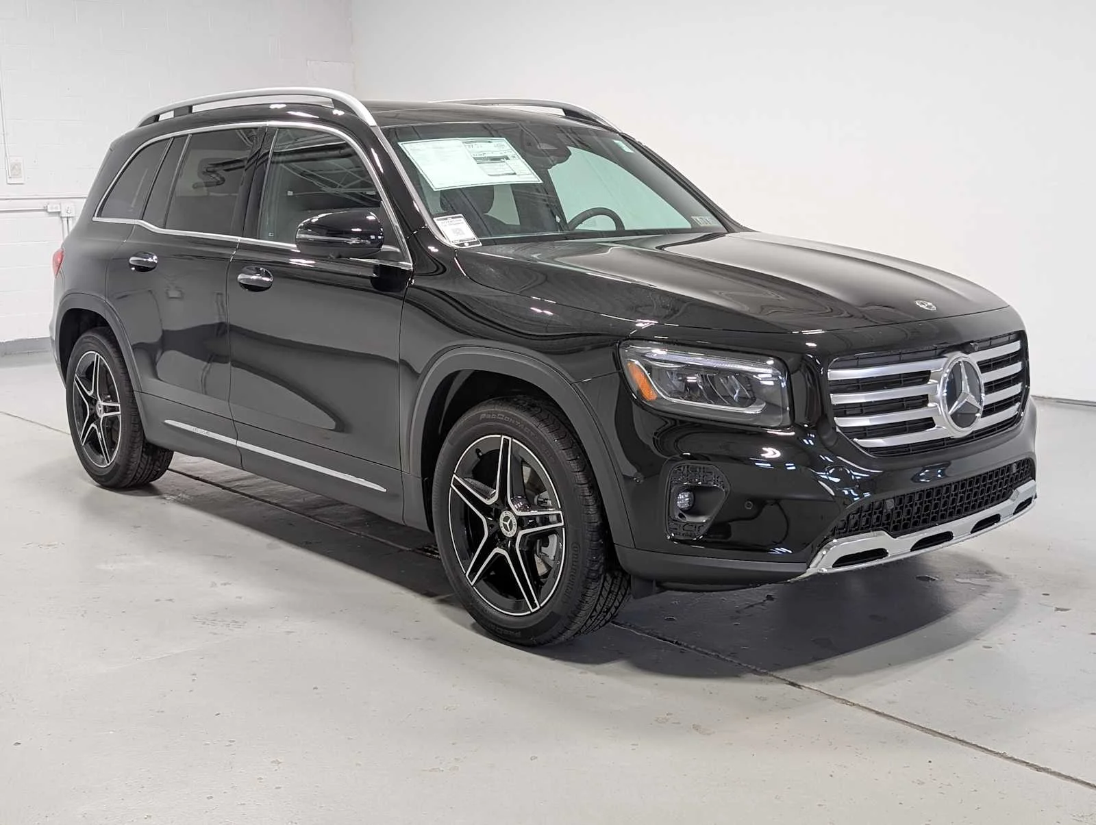 Used 2026 Night Black Mercedes-Benz GLB 250 image 6