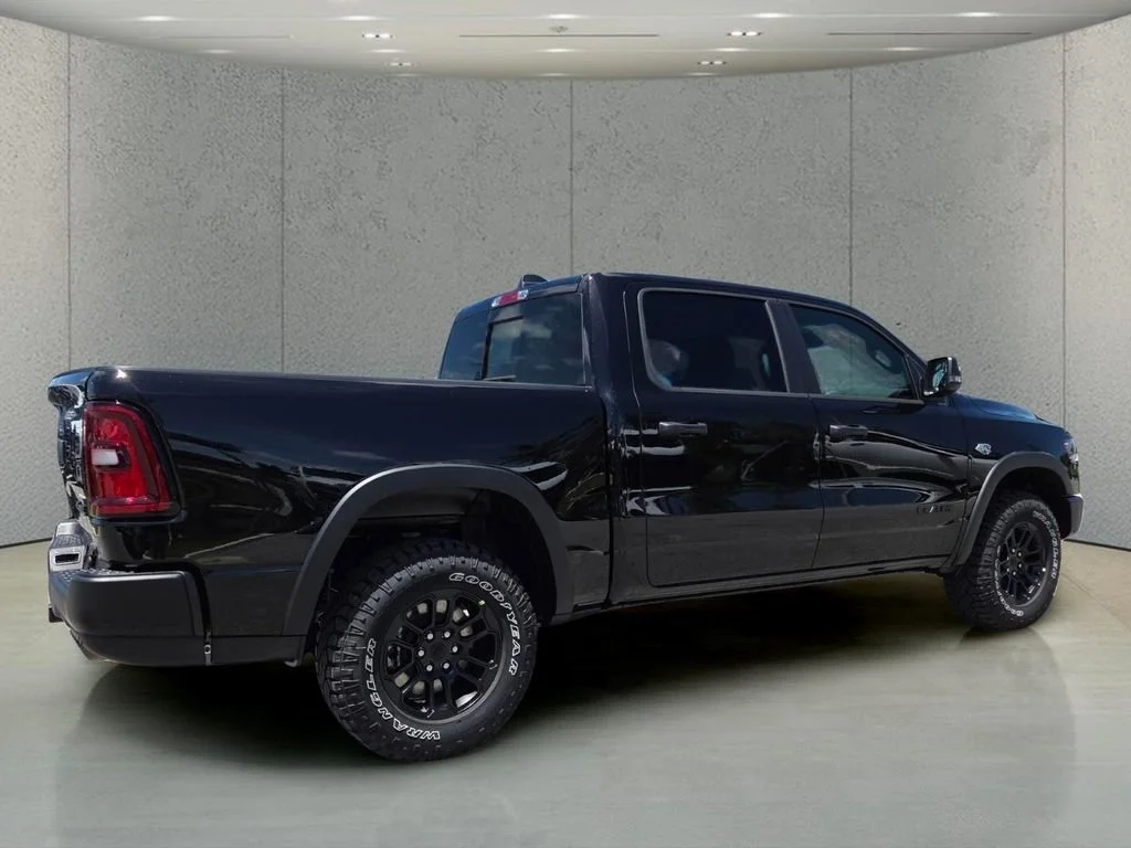 New 2026 Diamond Black Crystal Pearl-Coat Exterior Paint RAM Rebel image 4