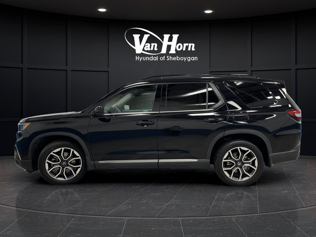 Used 2023 Black Honda Touring image 12