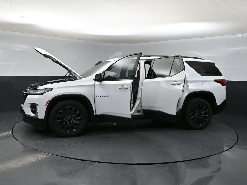 Used 2024 White Chevrolet RS image 42