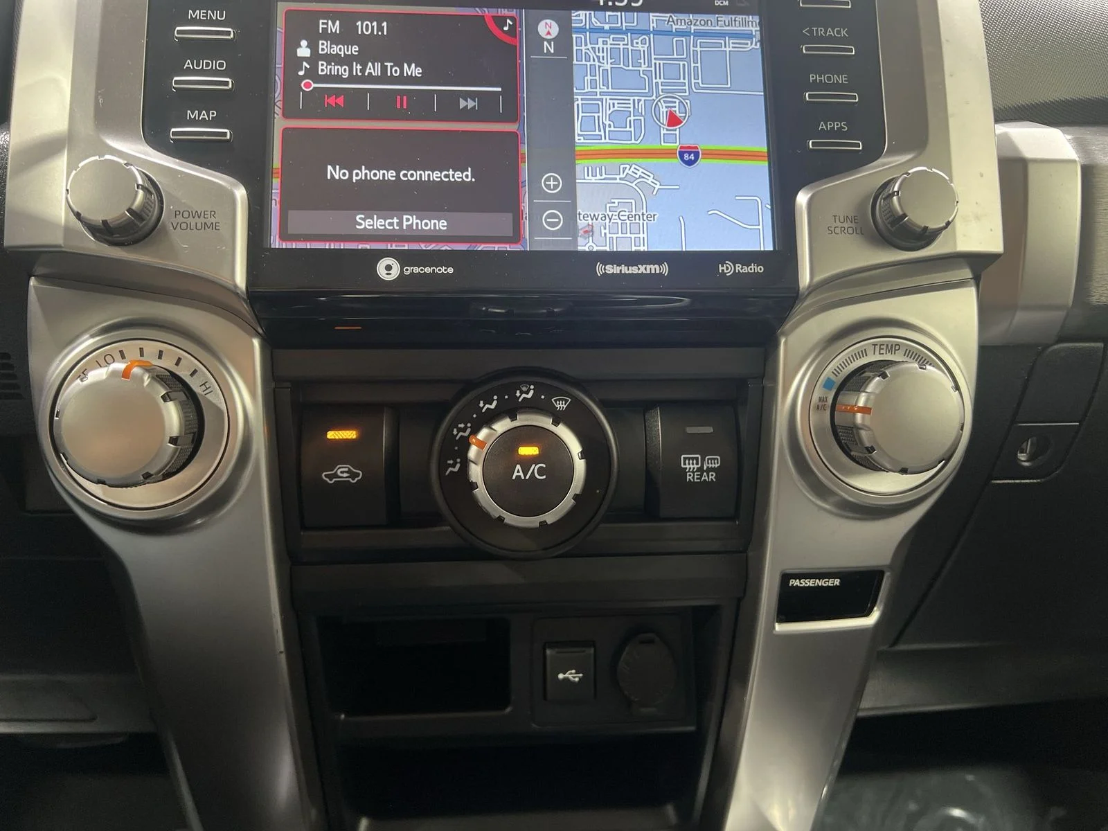 Used 2021 White Toyota SR5 Premium image 19