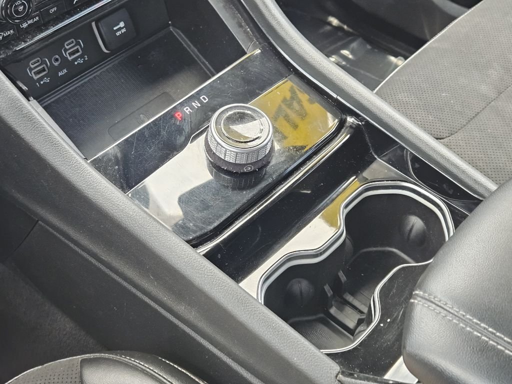 Used 2023 White Jeep Altitude image 19