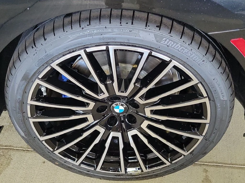 New 2027 Black Sapphire Metallic BMW  image 9