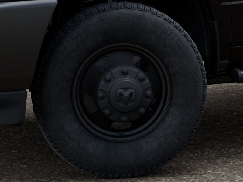 New 2026 Diamond Black Crystal Pearl-Coat Exterior Paint RAM Tradesman image 8