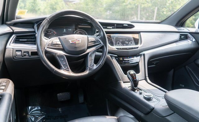 Used 2021 White Cadillac Luxury image 13