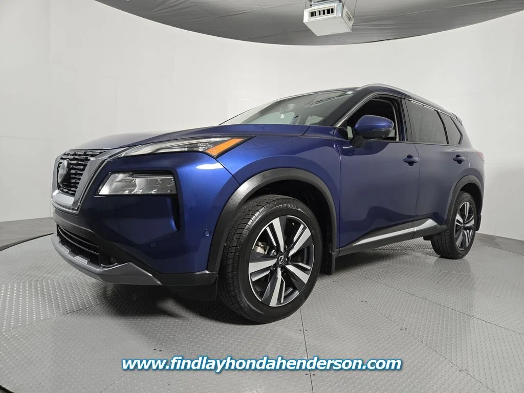 Used 2022 Caspian Blue Metallic Nissan SL image 2