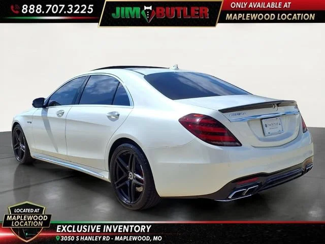 Used 2019 White Mercedes-Benz 4MATIC® image 23