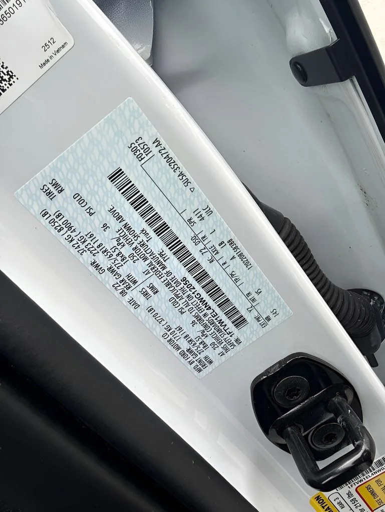 Used 2022 White Ford Pro image 36