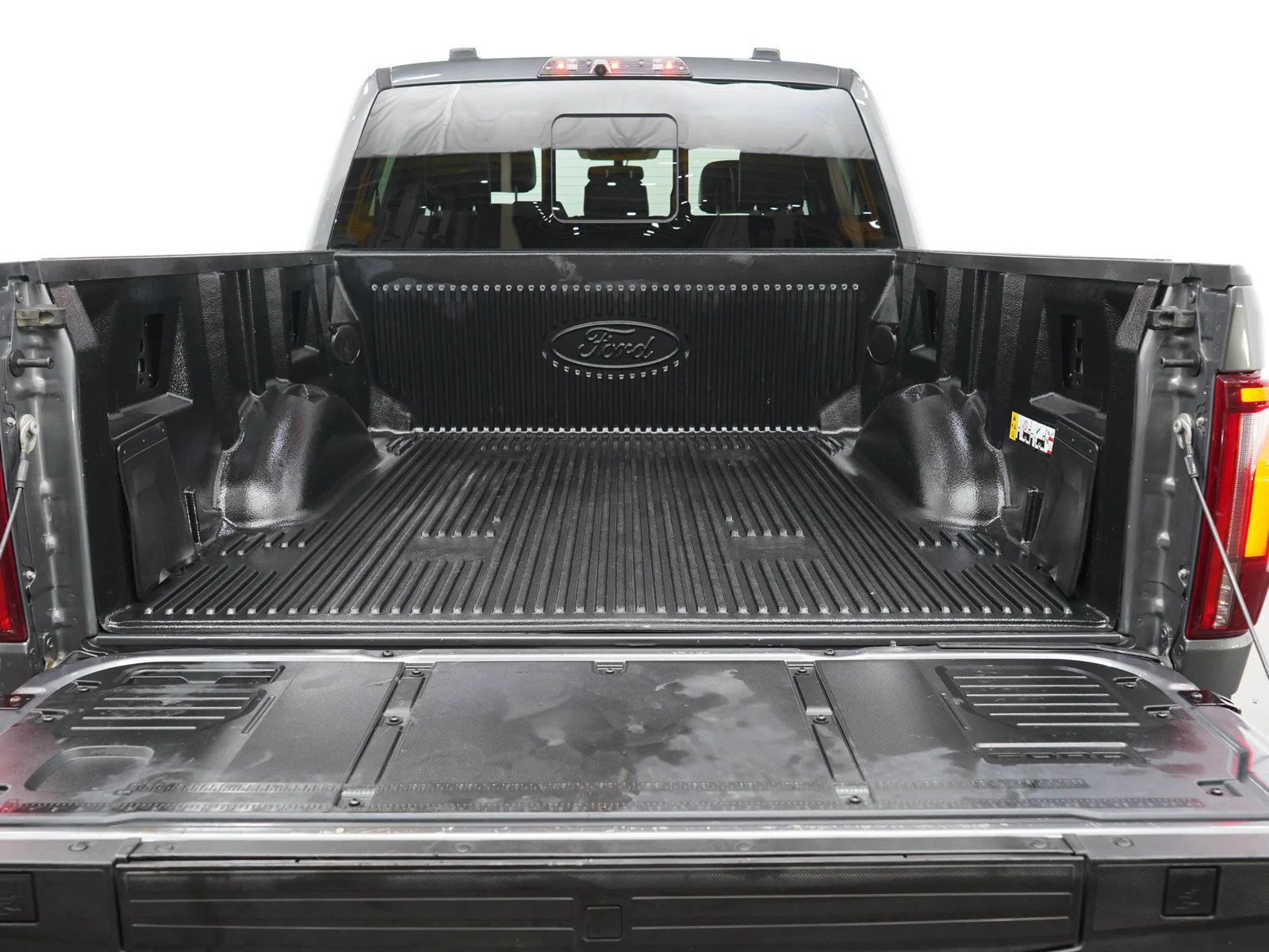 Used 2024 Carbonized Gray Metallic Ford Raptor image 19