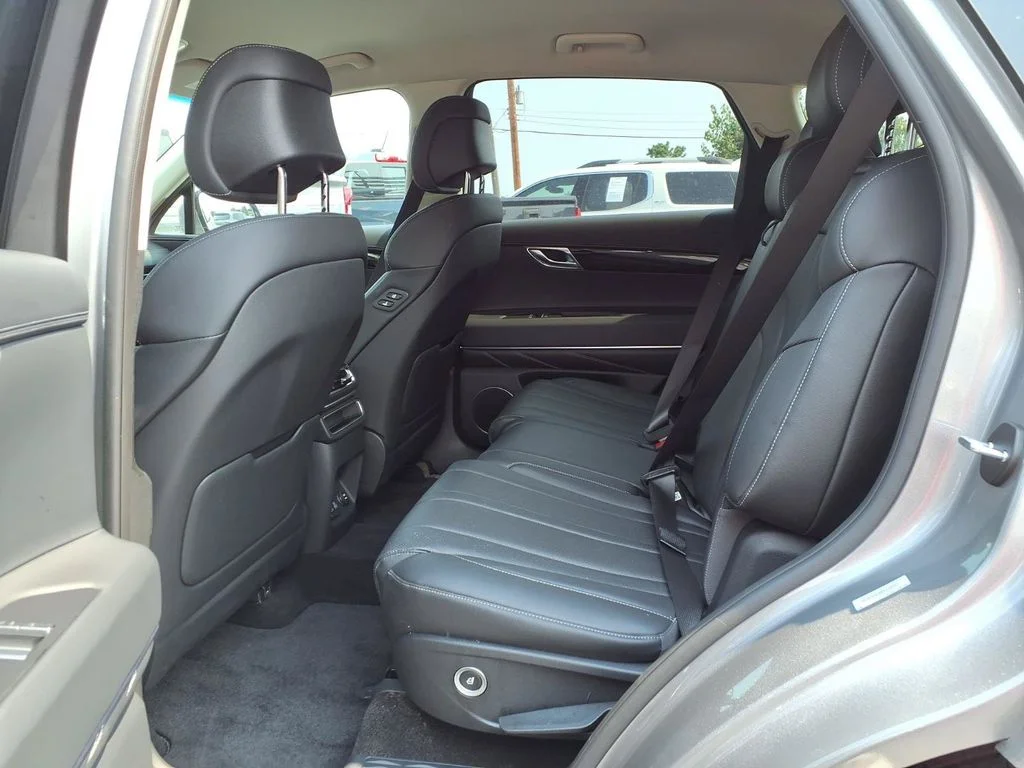 Used 2026 Savile Silver Genesis 2.5T image 19