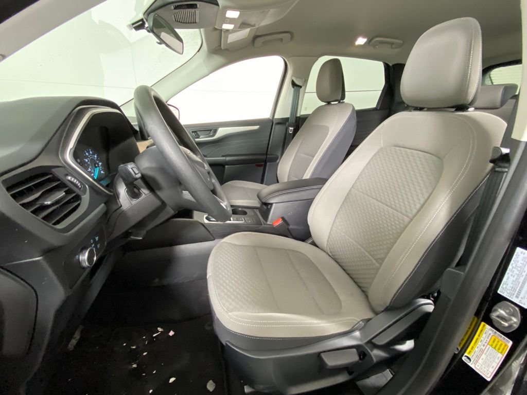 Used 2022 Ford Escape SE with VIN 1FMCU9G61NUC04057 for sale in Getzville, NY